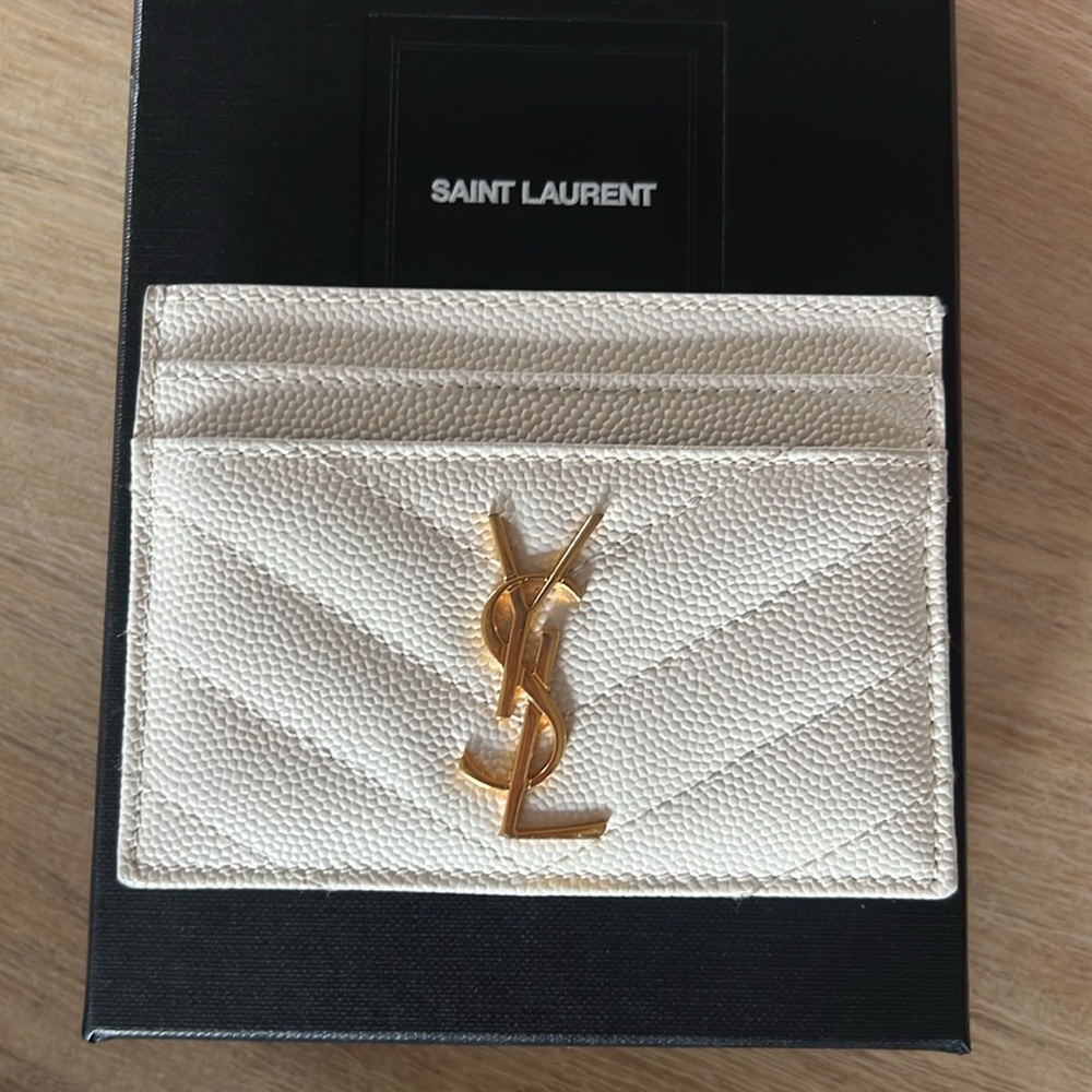 SOLD ❌ SAINT LAURENT  YSL leather Cardholder